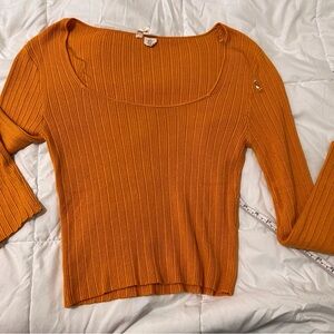 Square neck long sleeve shirt